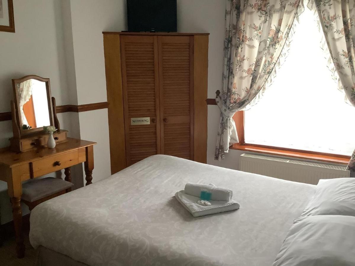 ドーバーズ レストオーバー ベッド ＆ ブレックファースト Bed & Breakfast エクステリア 写真
